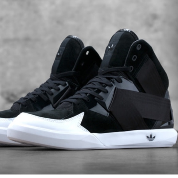 adidas black strap shoes